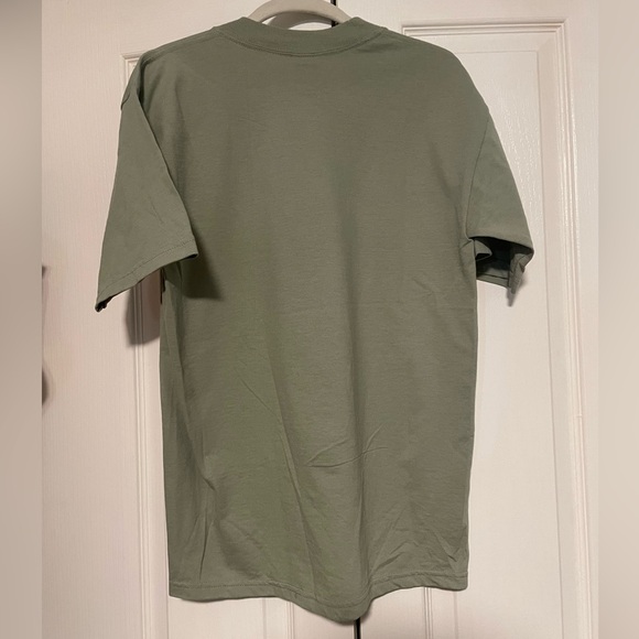 Beautiful NWOT sage green hummingbird Lake George NY New York shirt - Picture 4 of 4